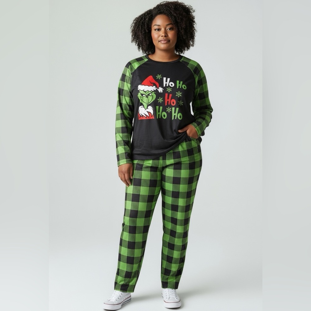 Green‎ and Black Grinch Pajama Set
